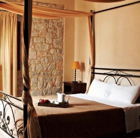 Vlyhada Guesthouse Pírgos Dhiroú Dış mekan fotoğraf